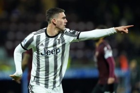 亚博-德罗巴意外战胜尤文图斯，出色发挥引爆全场！再创辉煌时刻的简单介绍