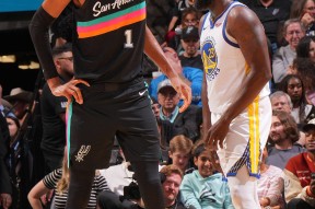 亚博-库里连续五场比赛得分超过逆转，德国队挑战极限！的简单介绍