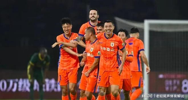 集结日中超传出新动向；辽宁本钢止住颓势；管理层表态——媒体盛赞；赛程密集仍需轮换的简单介绍